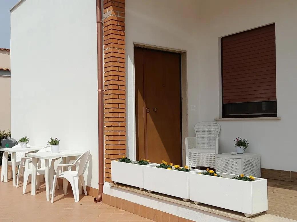 Guest House Al Mare Civitavecchia Eksteriør bilde